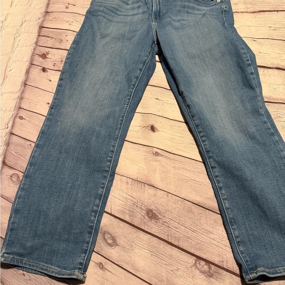 NWOT Levi's Women's Straight Leg Blue Jeans - Picture 10 of 13